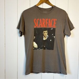 Scarface Clean Lines T-Shirt. Size Medium.
